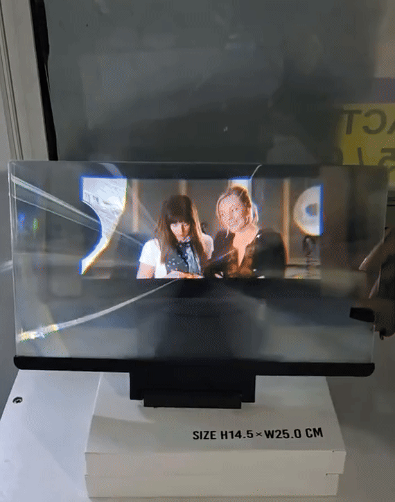 ZAMORA MART HD phone screen amplifier showing a smartphone screen with enhanced clarity and magnification, portable phone accessory.