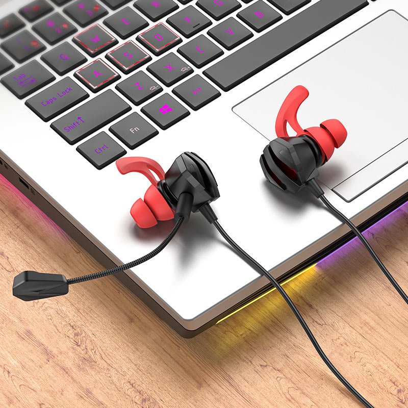 ZAMORA MART gaming microphone with adjustable mic, black design, suitable for streaming and gaming setups.